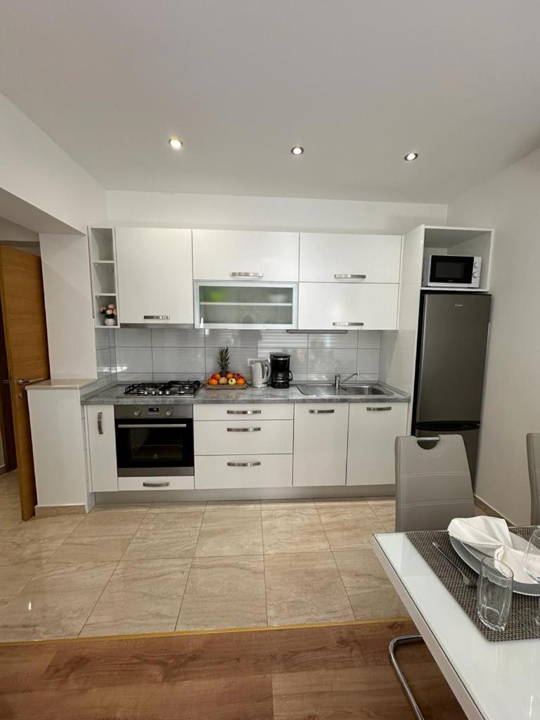 Apartmani Vice Brela Esterno foto