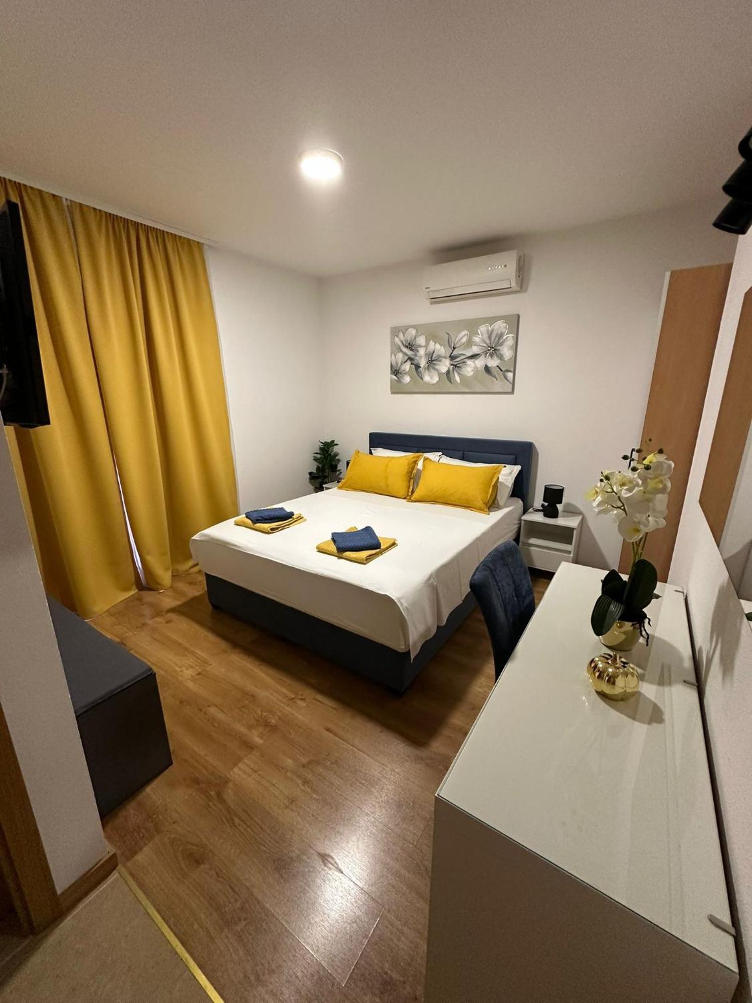 Apartmani Vice Brela Esterno foto
